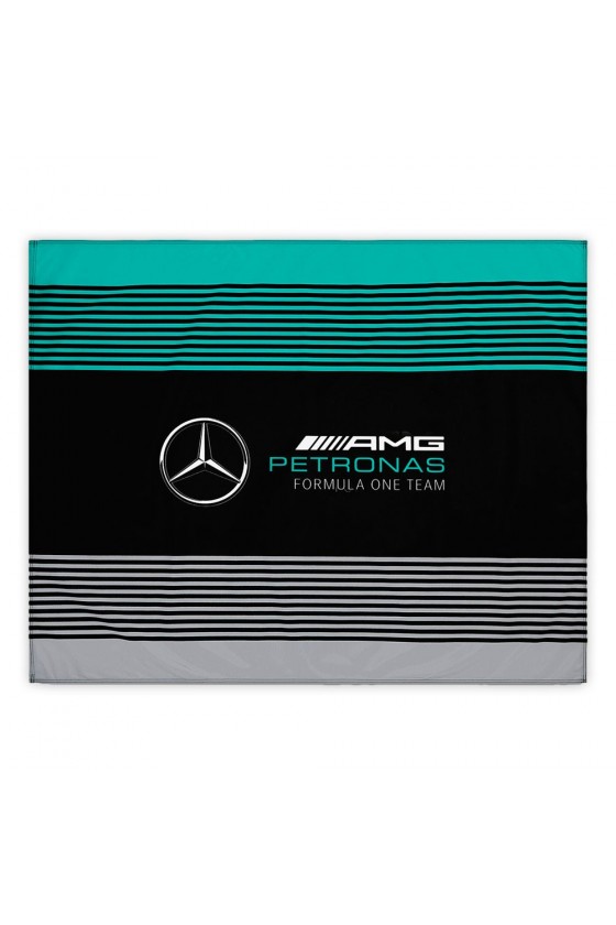 Mercedes AMG F1 flagga