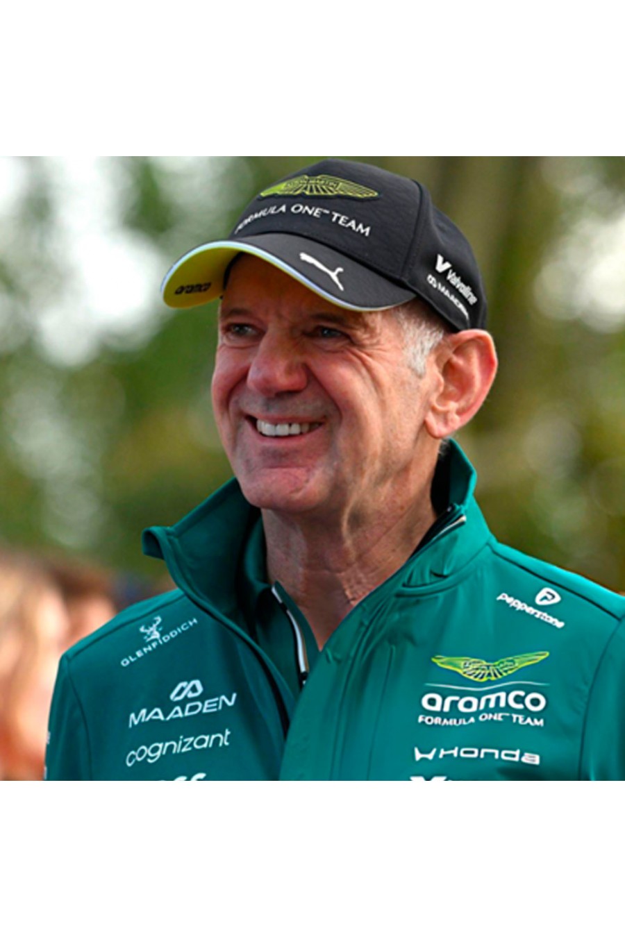 Gorra Oficial Aston Martin Aramco F1 Team 2026 Negra