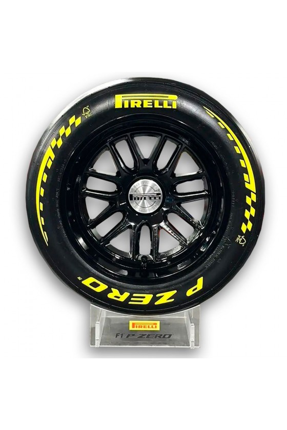 Miniatura 1:2 Pneu Pirelli F1 Médio 2026
